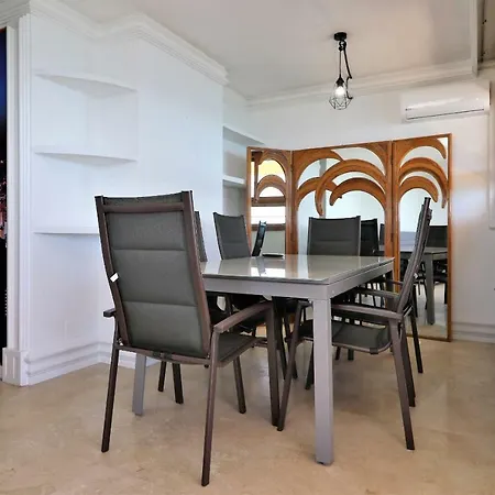 Appartement Arenas 17-c